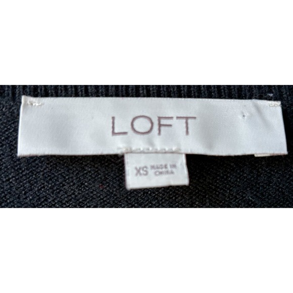 Ann Taylor Loft Women's Crewneck Cat Sweater XS Black Kitty Classic Minimalist - Picture 3 of 4